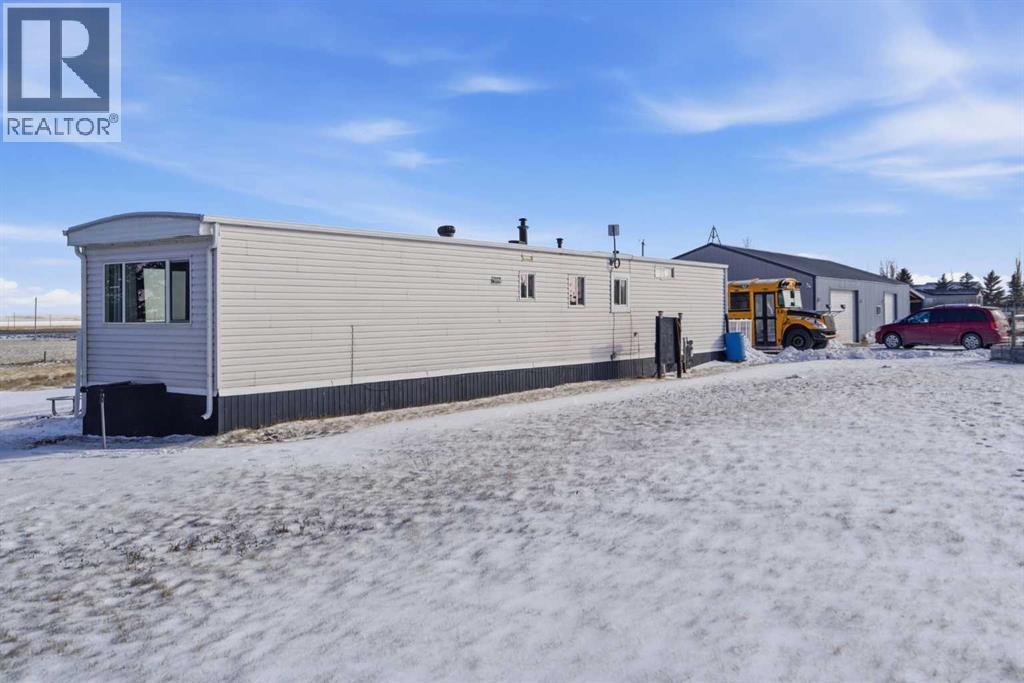 232003 Range Road 242, Namaka, Alberta  T1P 0N1 - Photo 2 - A2288408