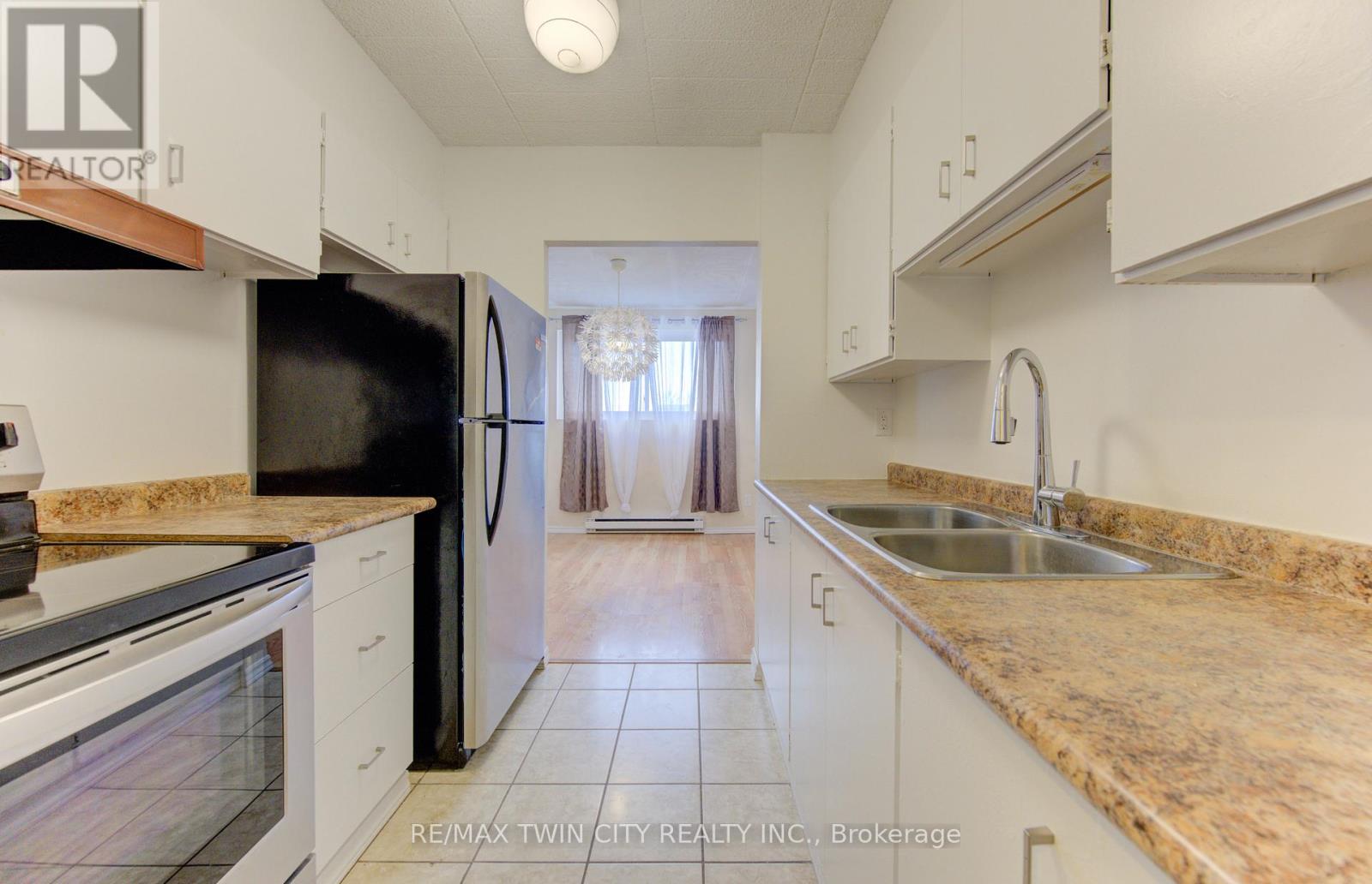 305 - 24 Mooregate Crescent, Kitchener, Ontario  N2M 2G1 - Photo 12 - X12824626