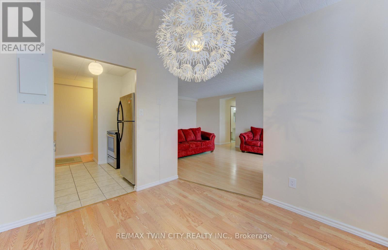 305 - 24 Mooregate Crescent, Kitchener, Ontario  N2M 2G1 - Photo 14 - X12824626