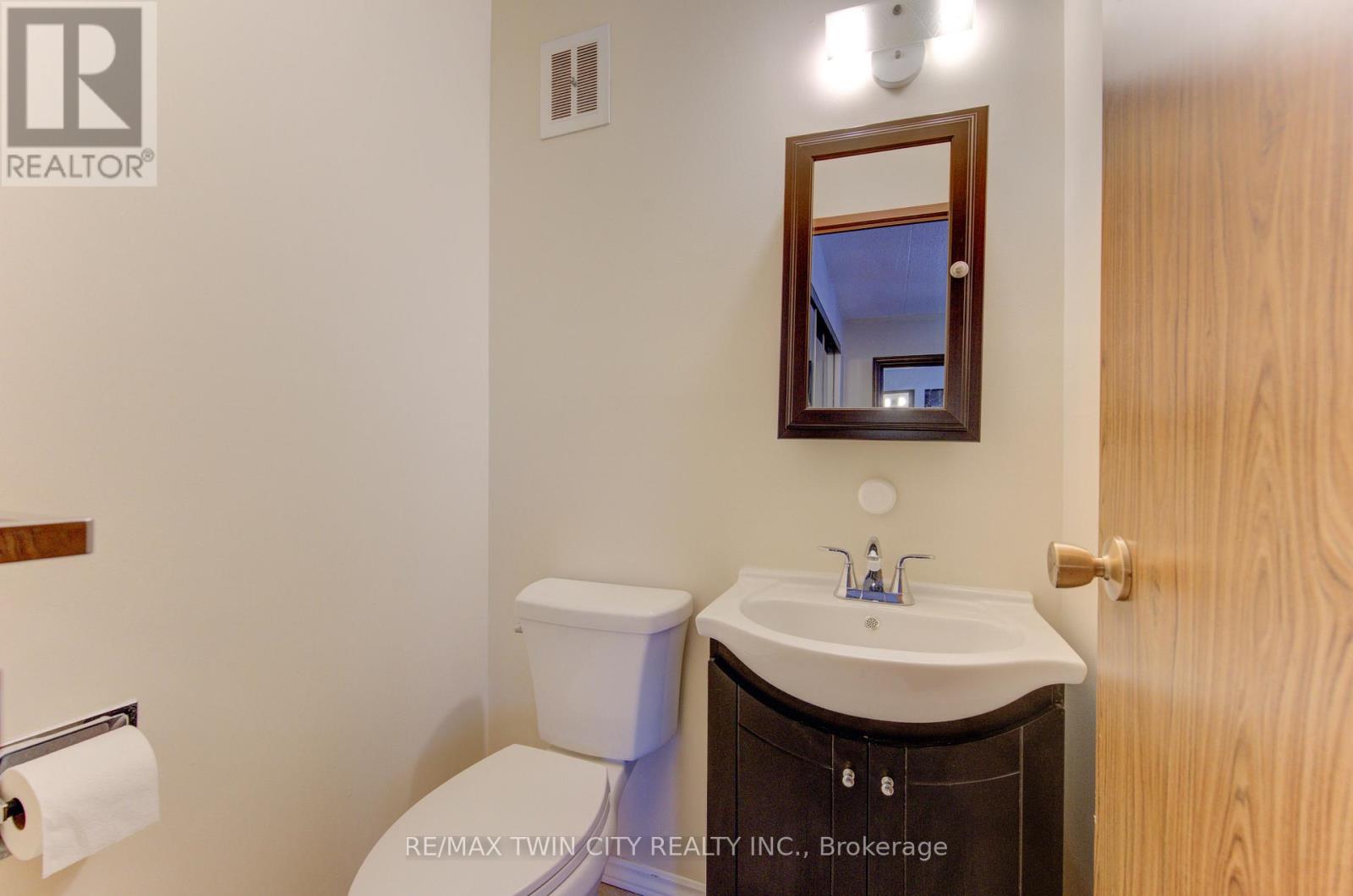 305 - 24 Mooregate Crescent, Kitchener, Ontario  N2M 2G1 - Photo 22 - X12824626