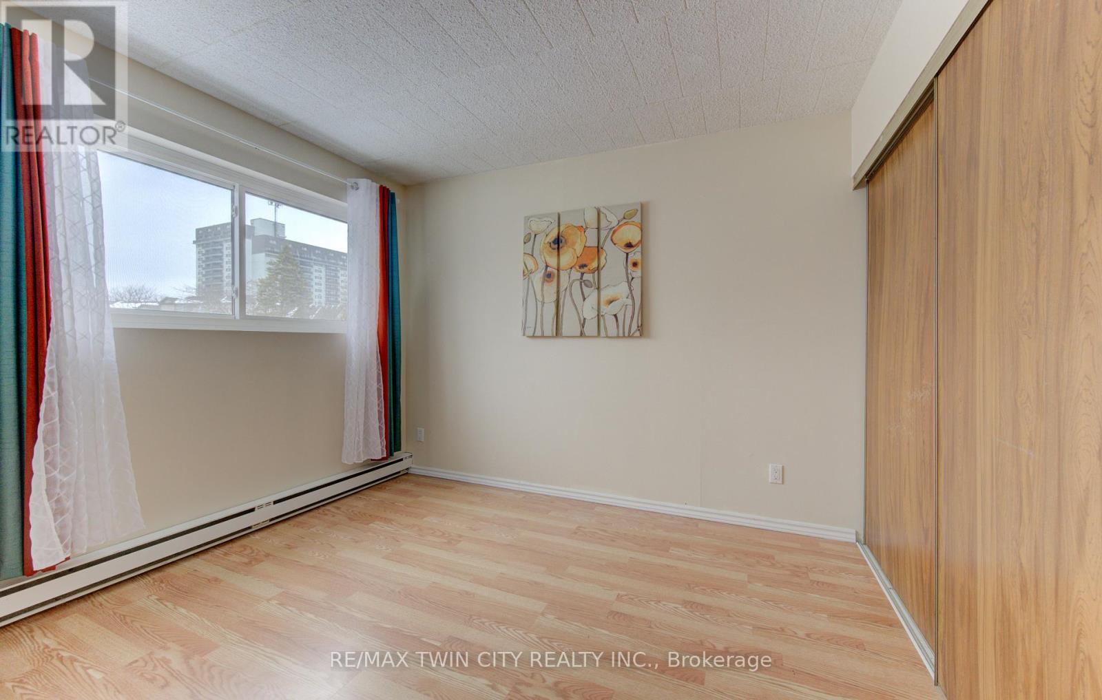 305 - 24 Mooregate Crescent, Kitchener, Ontario  N2M 2G1 - Photo 23 - X12824626