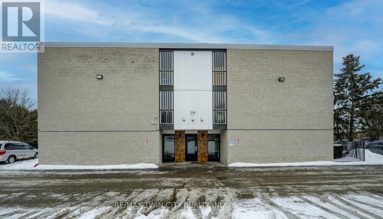 305 - 24 Mooregate Crescent, Kitchener, Ontario  N2M 2G1 - Photo 5 - X12824626