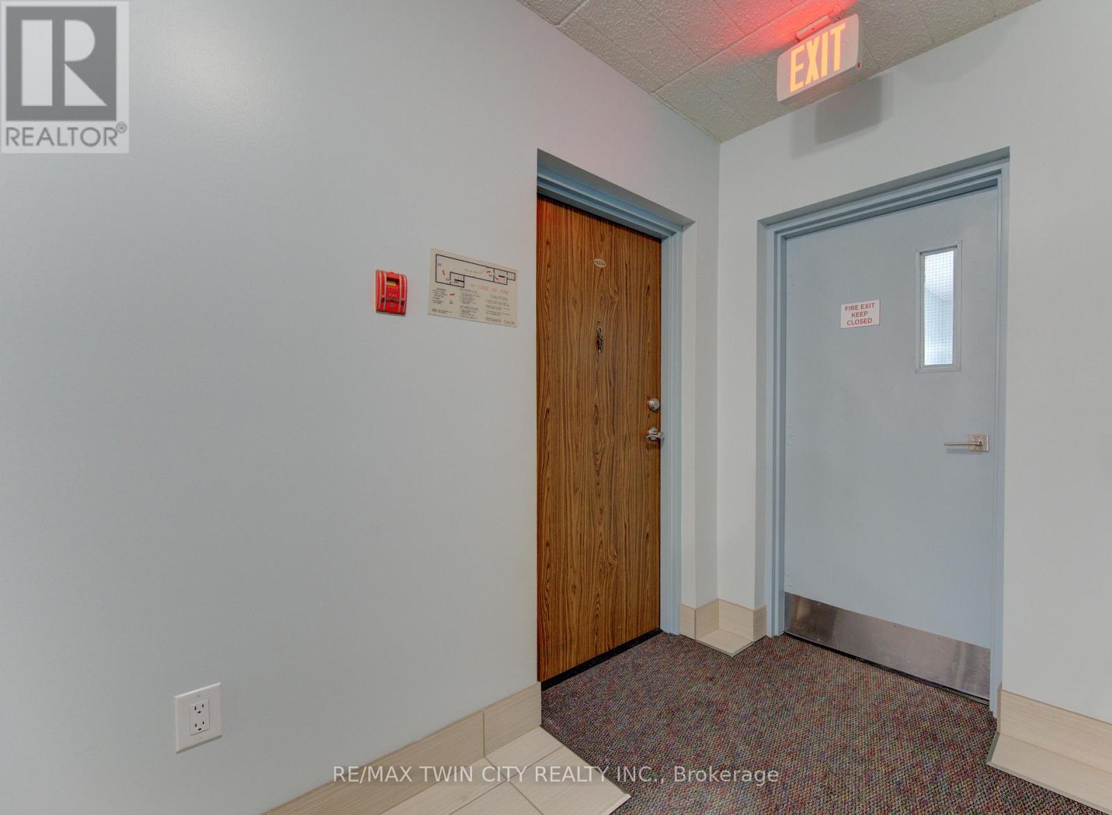 305 - 24 Mooregate Crescent, Kitchener, Ontario  N2M 2G1 - Photo 7 - X12824626