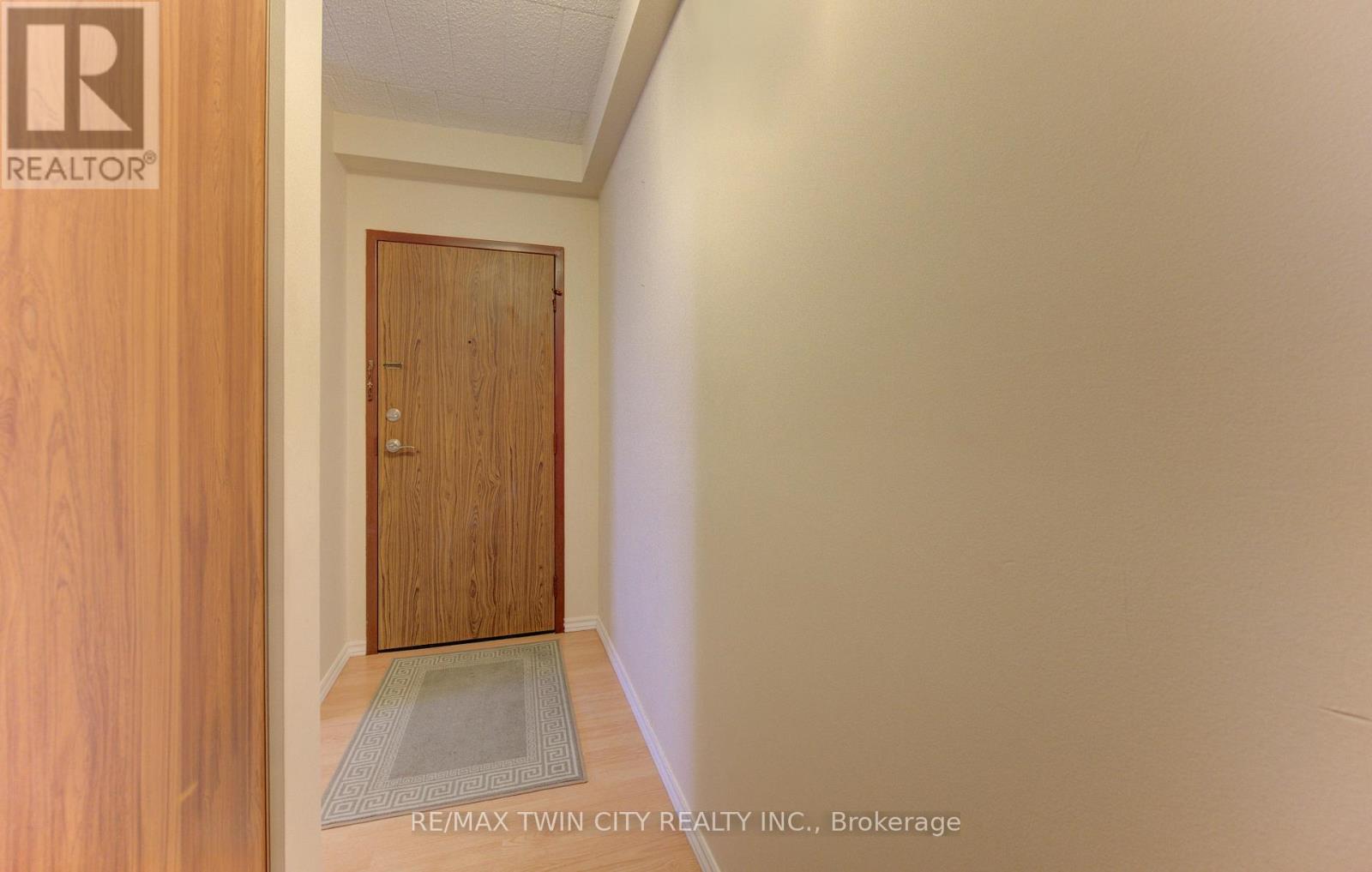 305 - 24 Mooregate Crescent, Kitchener, Ontario  N2M 2G1 - Photo 8 - X12824626