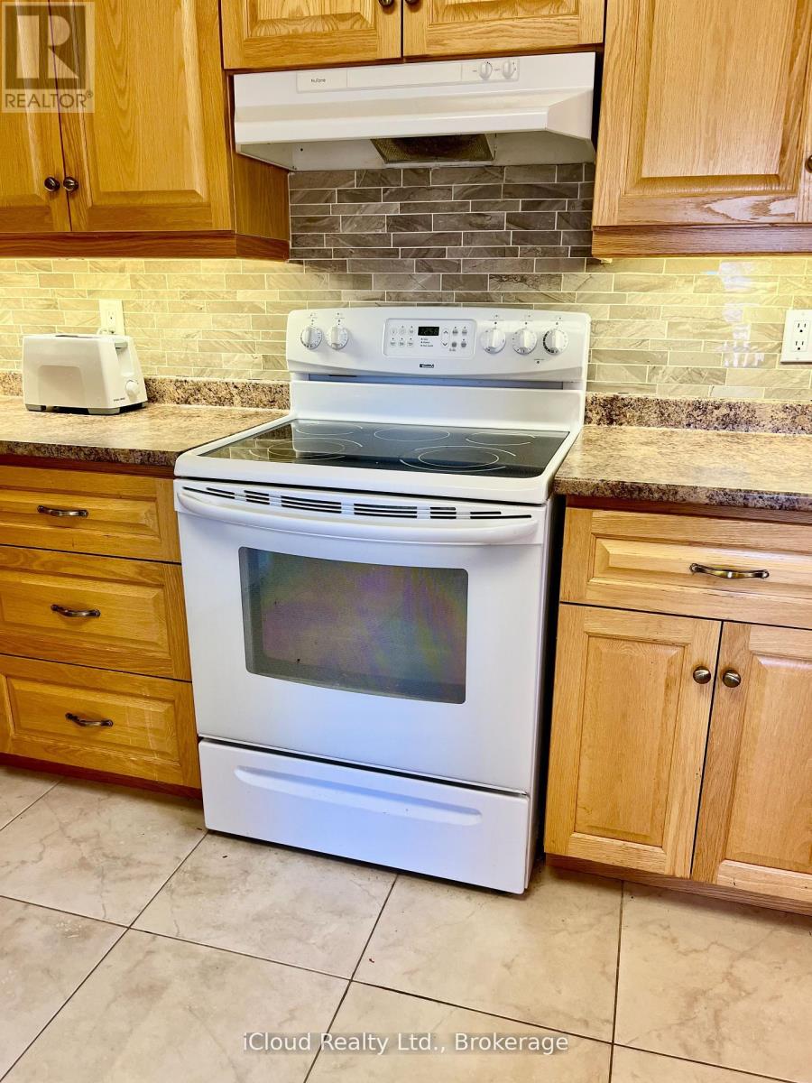 782 Brentwood Drive, Saugeen Shores, Ontario  N0H 2C4 - Photo 12 - X12824690