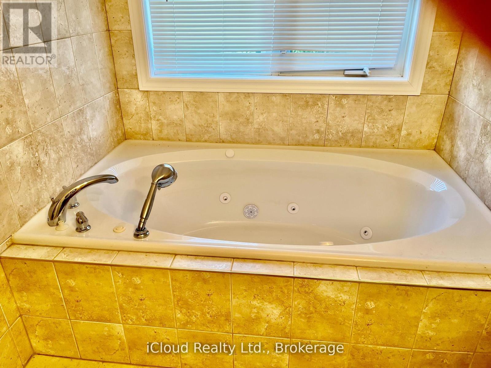 782 Brentwood Drive, Saugeen Shores, Ontario  N0H 2C4 - Photo 18 - X12824690