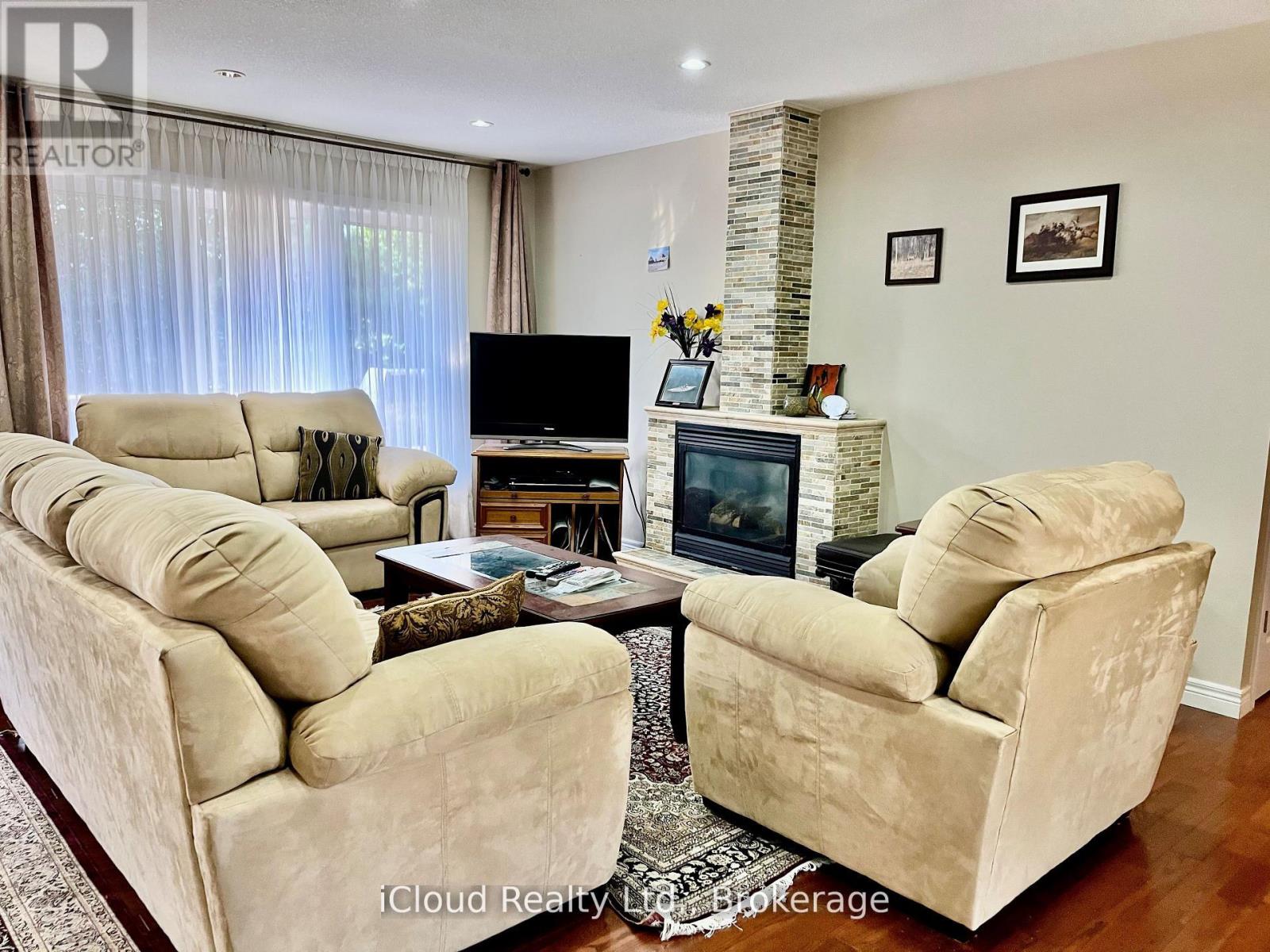 782 Brentwood Drive, Saugeen Shores, Ontario  N0H 2C4 - Photo 6 - X12824690