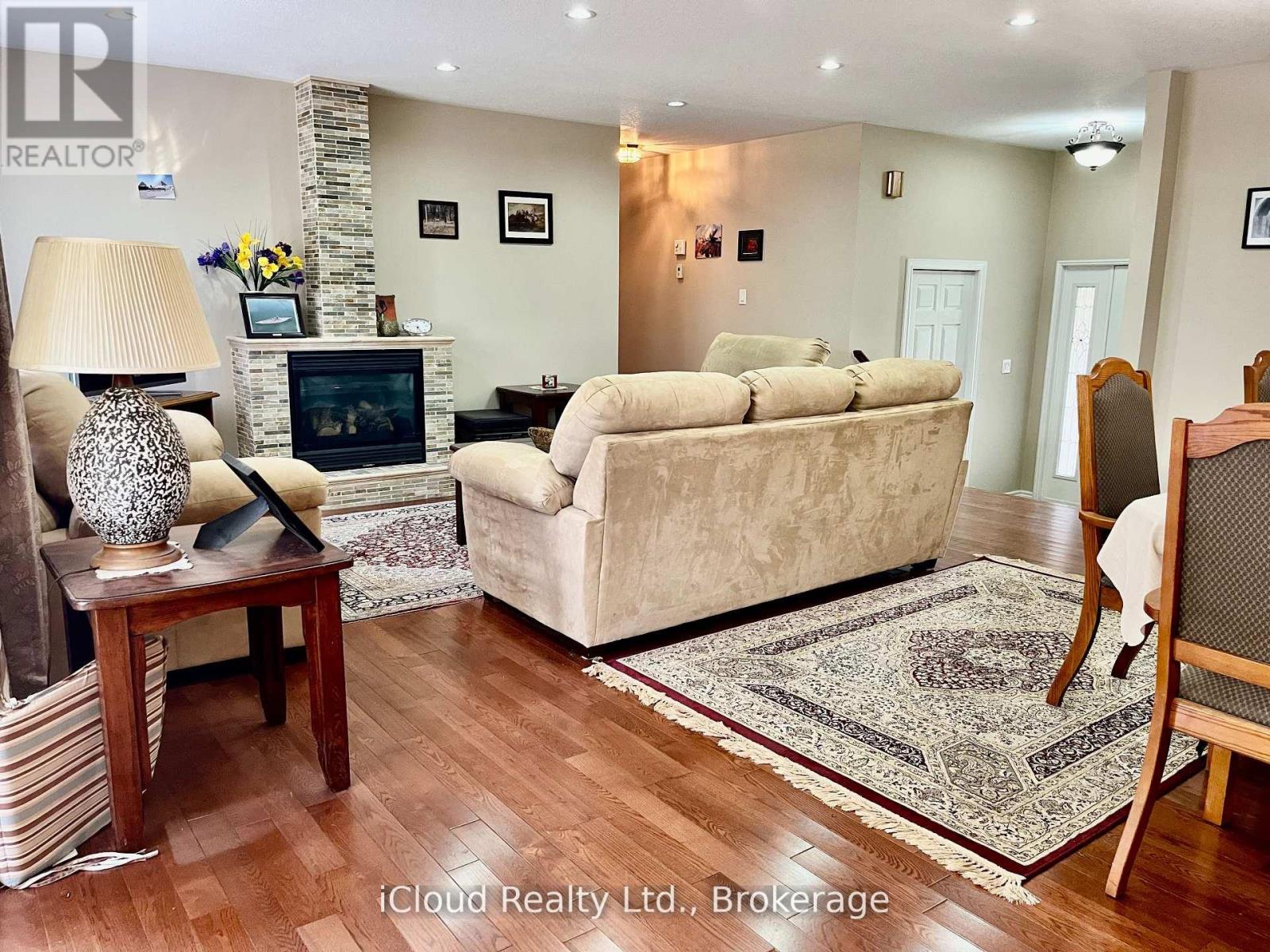 782 Brentwood Drive, Saugeen Shores, Ontario  N0H 2C4 - Photo 9 - X12824690