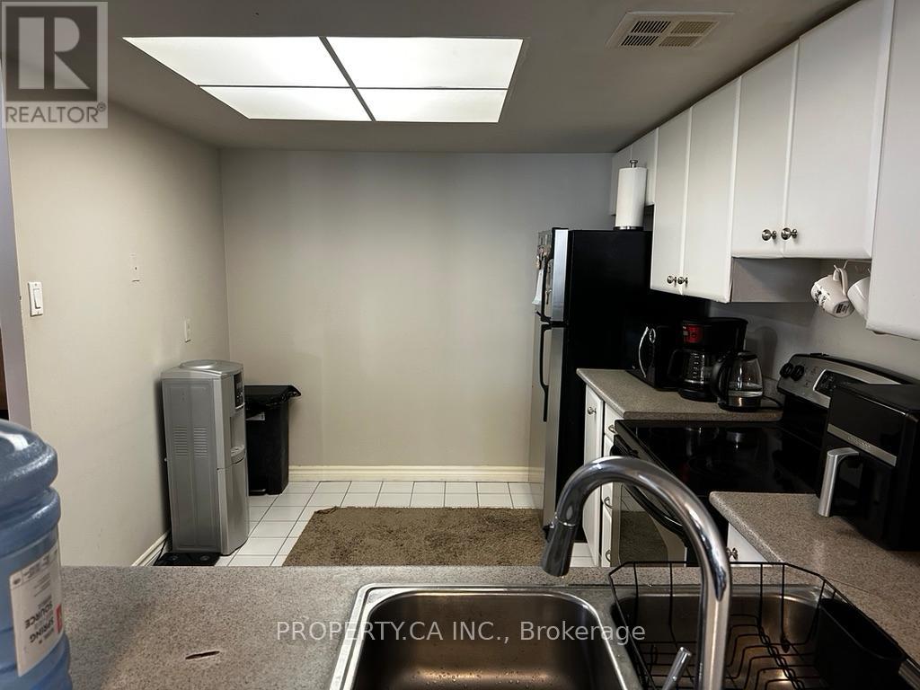 409 - 1101 Steeles Avenue W, Toronto (Westminster-Branson), Ontario  M2R 3W5 - Photo 9 - C12815600