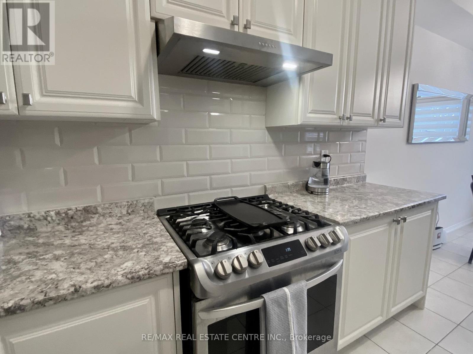 5 Tate Street, Brantford, Ontario  N3T 0R5 - Photo 11 - X12714496