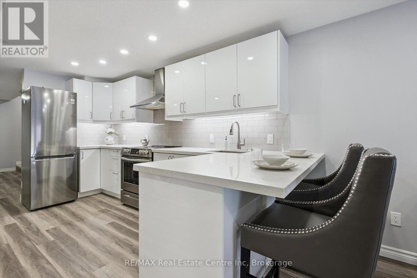 111 Ambrous Crescent, Guelph, Ontario  N1G 0E4 - Photo 19 - X12824766