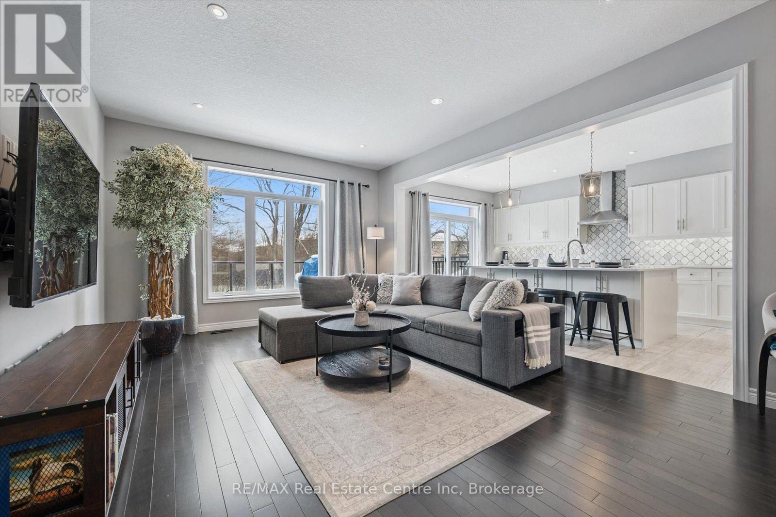 111 Ambrous Crescent, Guelph, Ontario  N1G 0E4 - Photo 6 - X12824766