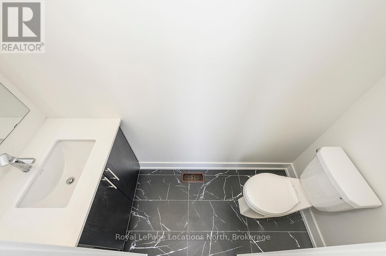 111 Clement Lane, Blue Mountains, Ontario N0H 1J0 - Photo 26 - X12824810