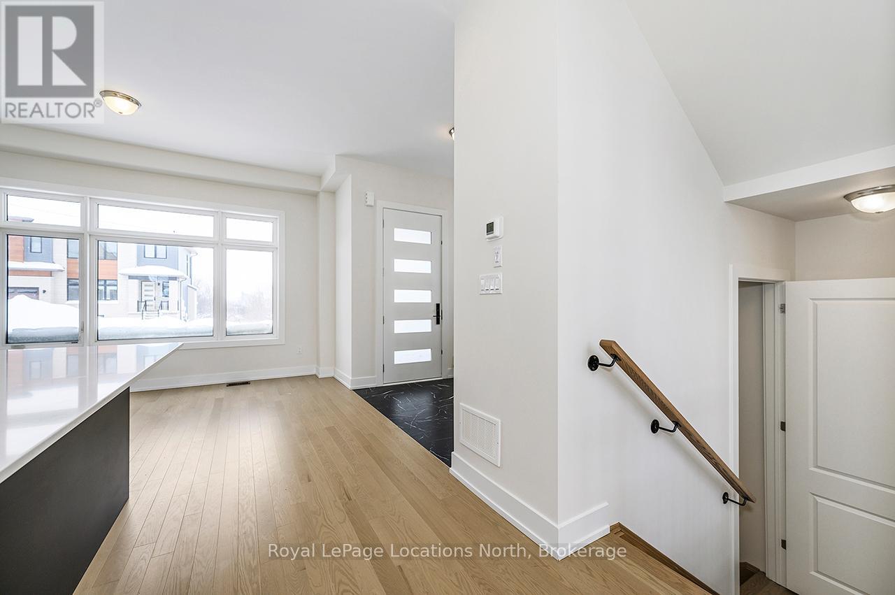 111 Clement Lane, Blue Mountains, Ontario N0H 1J0 - Photo 27 - X12824810