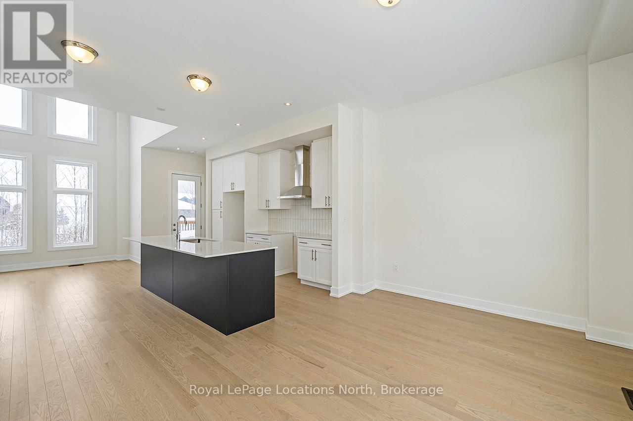 111 Clement Lane, Blue Mountains, Ontario N0H 1J0 - Photo 4 - X12824810