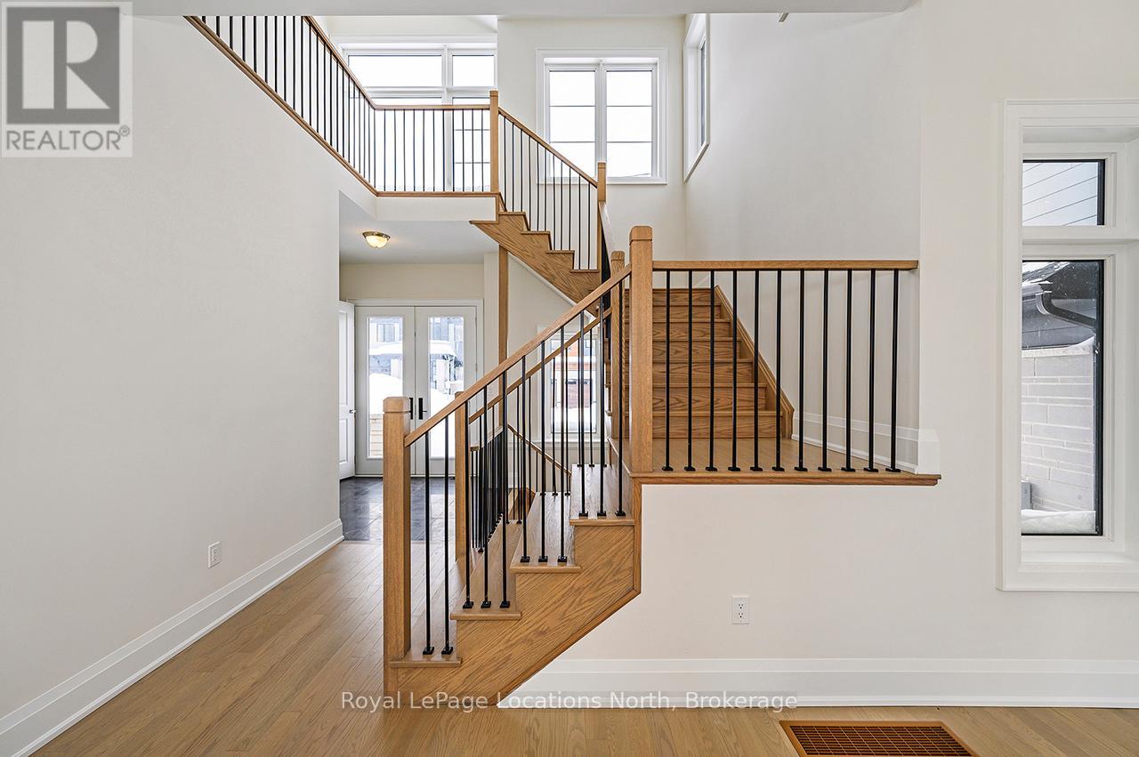 113 Clement Lane, Blue Mountains, Ontario  N0H 1J0 - Photo 15 - X12824812