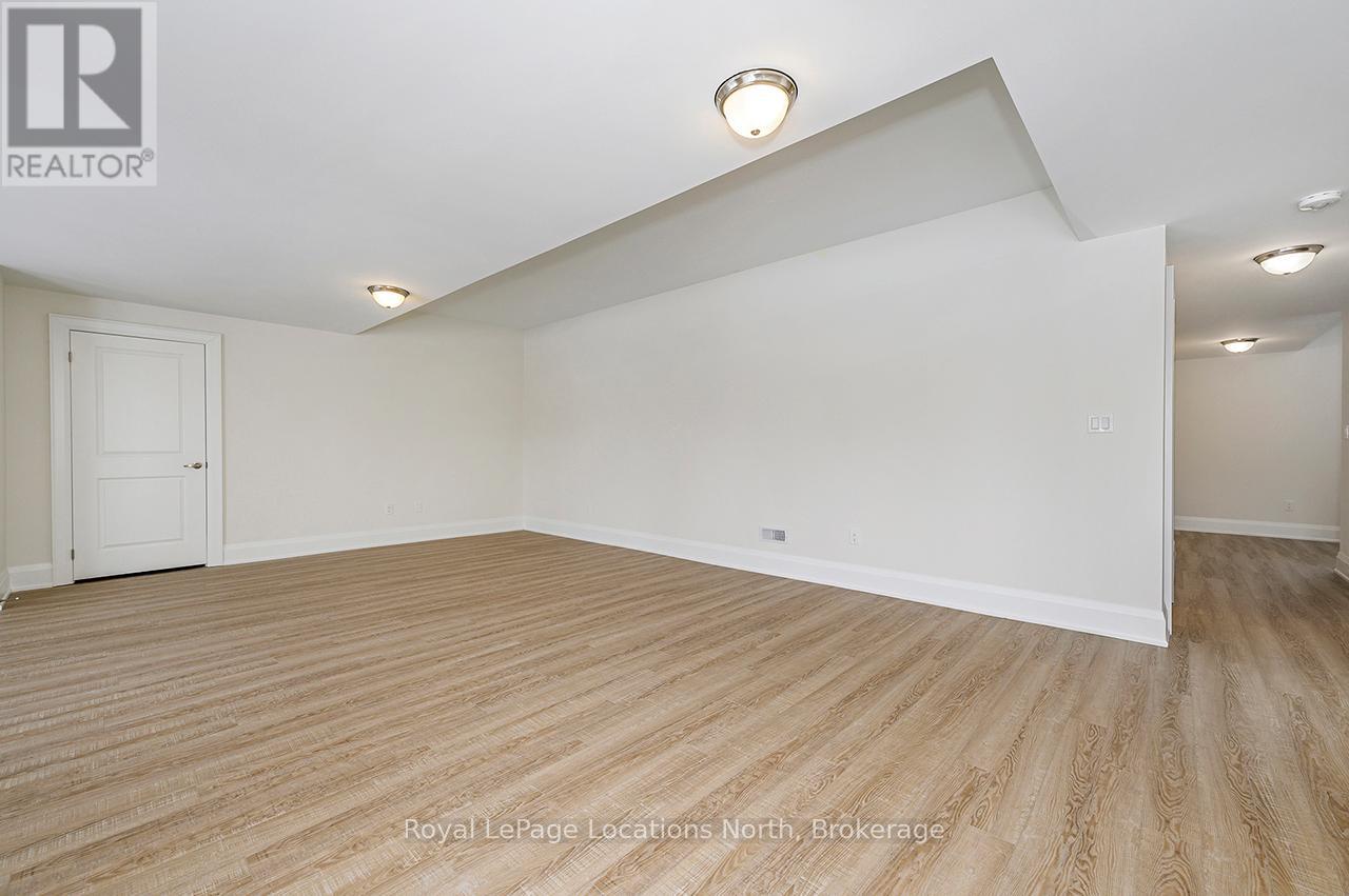 113 Clement Lane, Blue Mountains, Ontario  N0H 1J0 - Photo 25 - X12824812