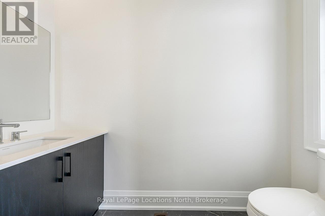 113 Clement Lane, Blue Mountains, Ontario  N0H 1J0 - Photo 9 - X12824812