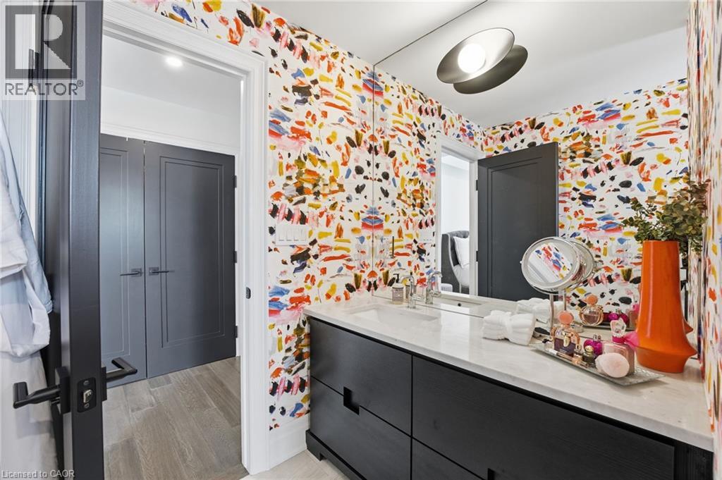 2265 Lakeshore Road Unit# 3, Burlington, Ontario  L7R 1B1 - Photo 34 - 40806618