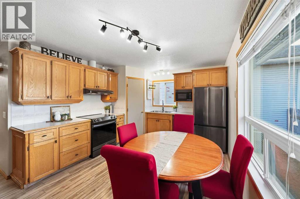 5 Greenview Way, Strathmore, Alberta  T1P 1L2 - Photo 11 - A2277774