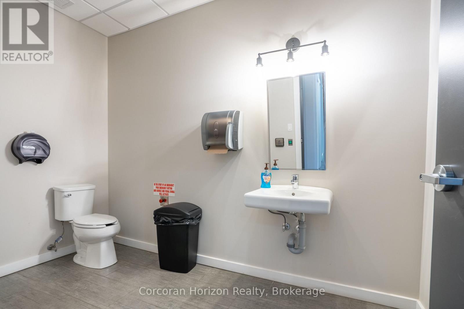 201a - 12 James Street N, Hamilton, Ontario  L8R 2J9 - Photo 21 - X12824862