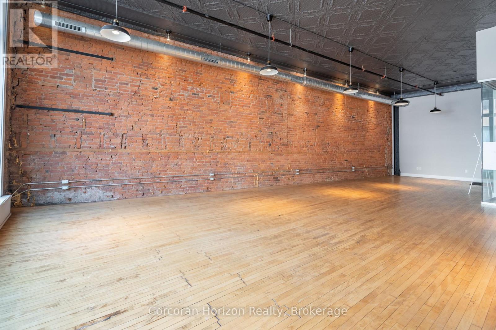 201a - 12 James Street N, Hamilton, Ontario  L8R 2J9 - Photo 4 - X12824862