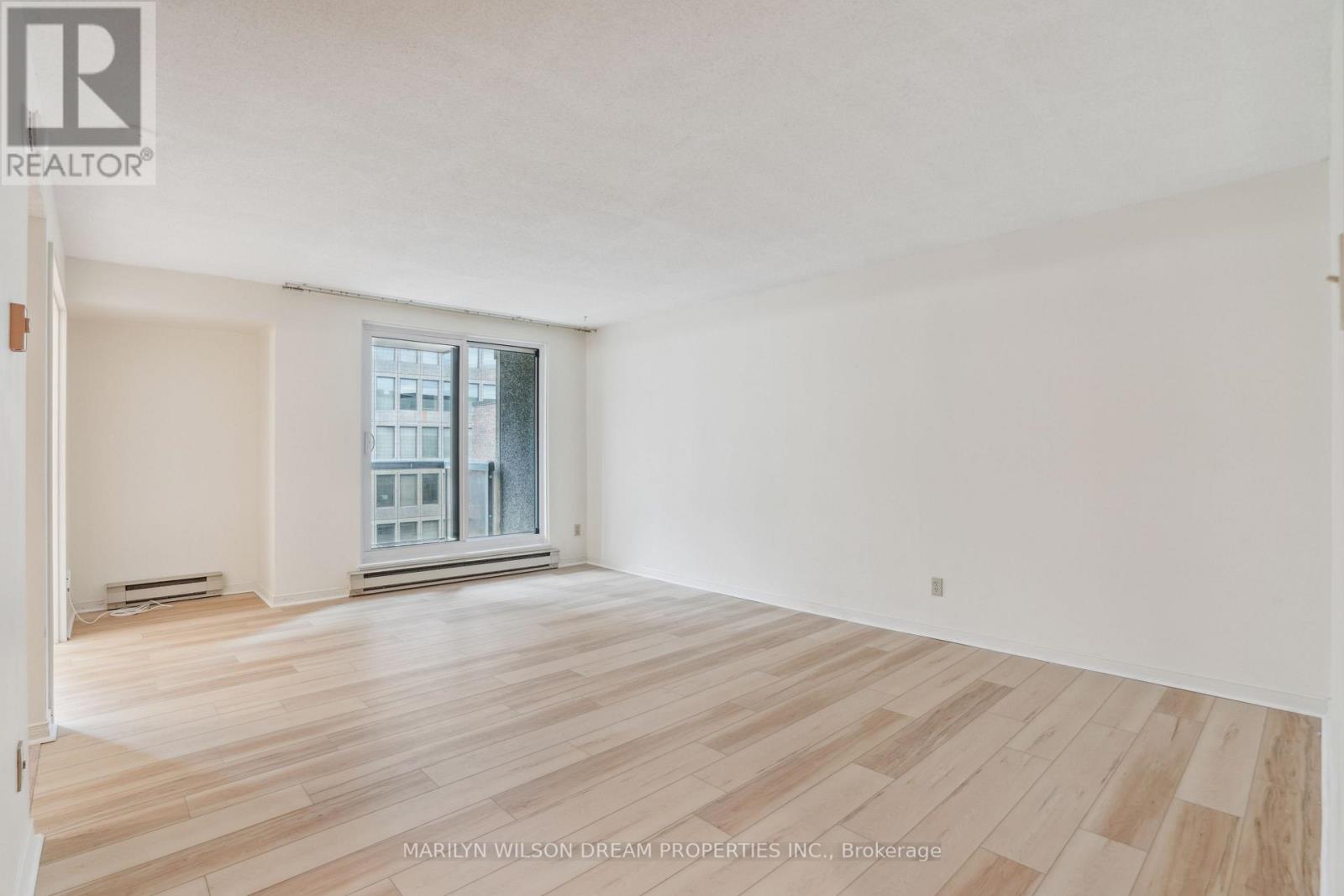 1410 - 199 Kent Street, Ottawa, Ontario K2P 2K8 - Photo 5 - X12824750