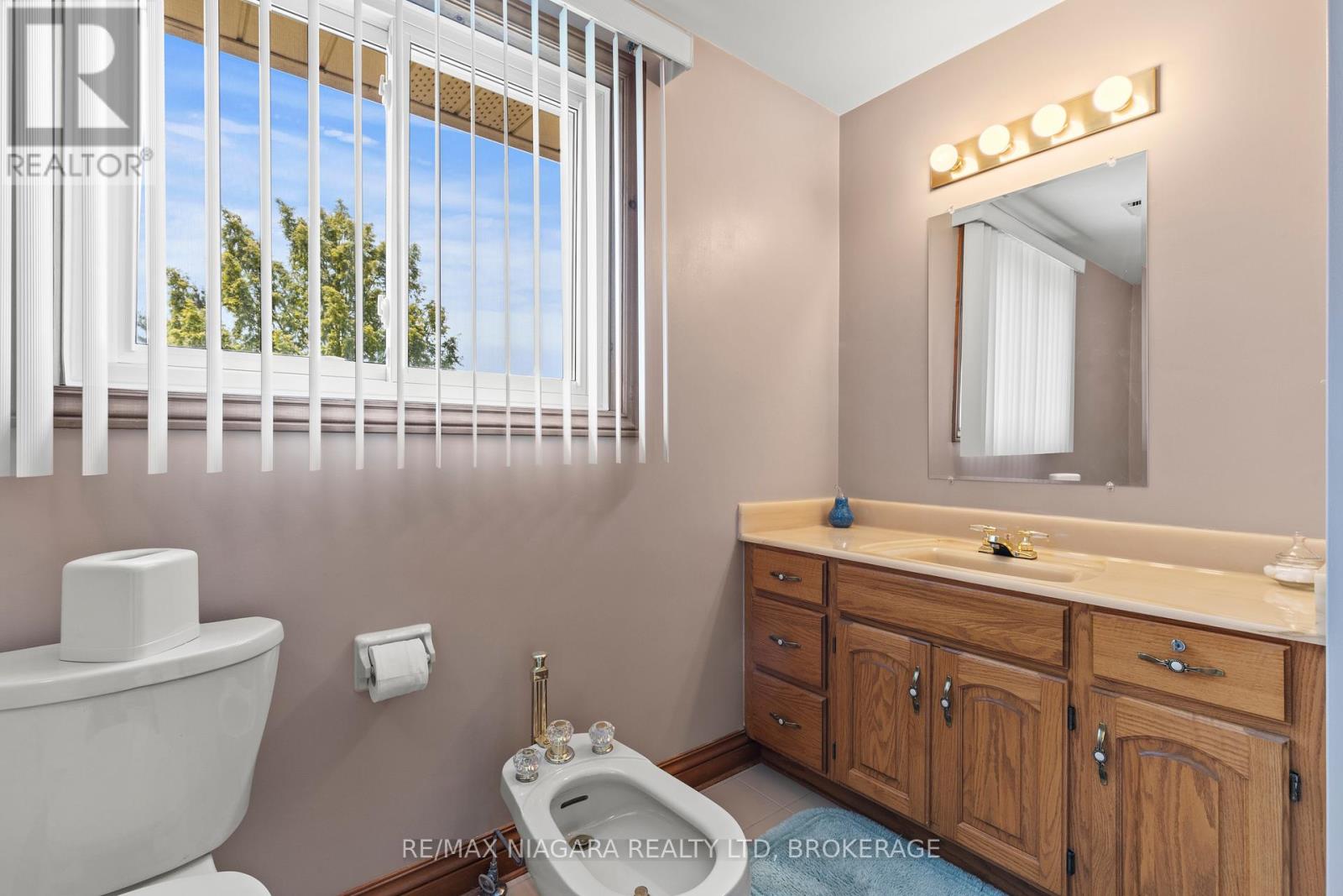 67 The Promenade, Niagara-On-The-Lake, Ontario  L0S 1J0 - Photo 18 - X12824728