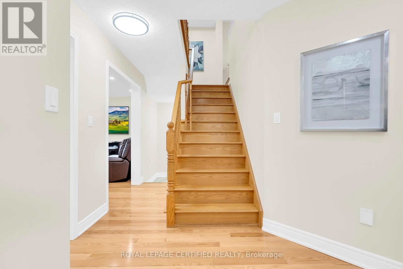 11 Ponymeadow Way, Brampton, Ontario  L6X 0M2 - Photo 15 - W12806638