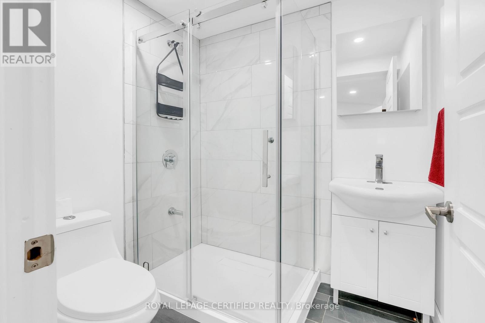 11 Ponymeadow Way, Brampton, Ontario  L6X 0M2 - Photo 32 - W12806638