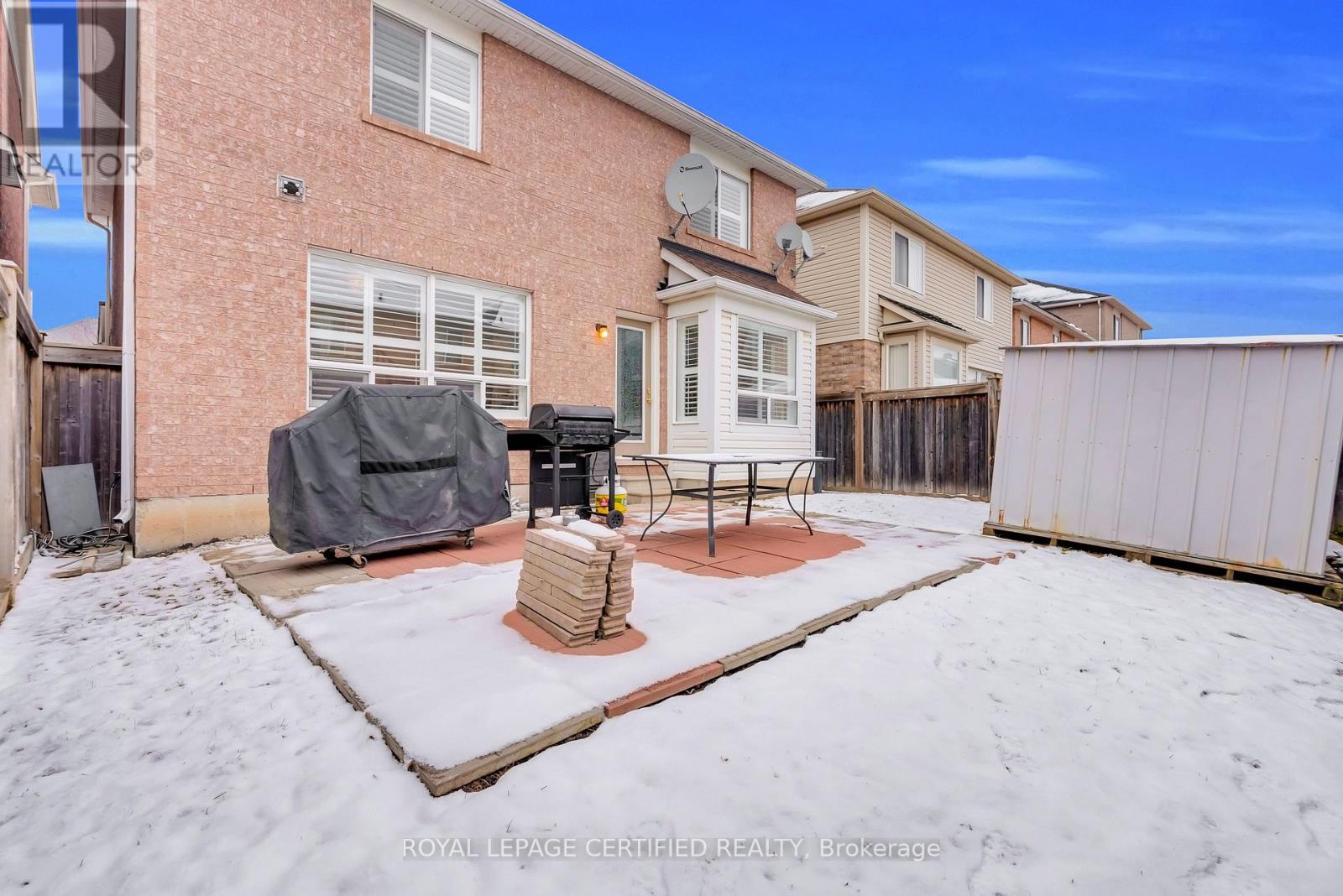 11 Ponymeadow Way, Brampton, Ontario  L6X 0M2 - Photo 35 - W12806638