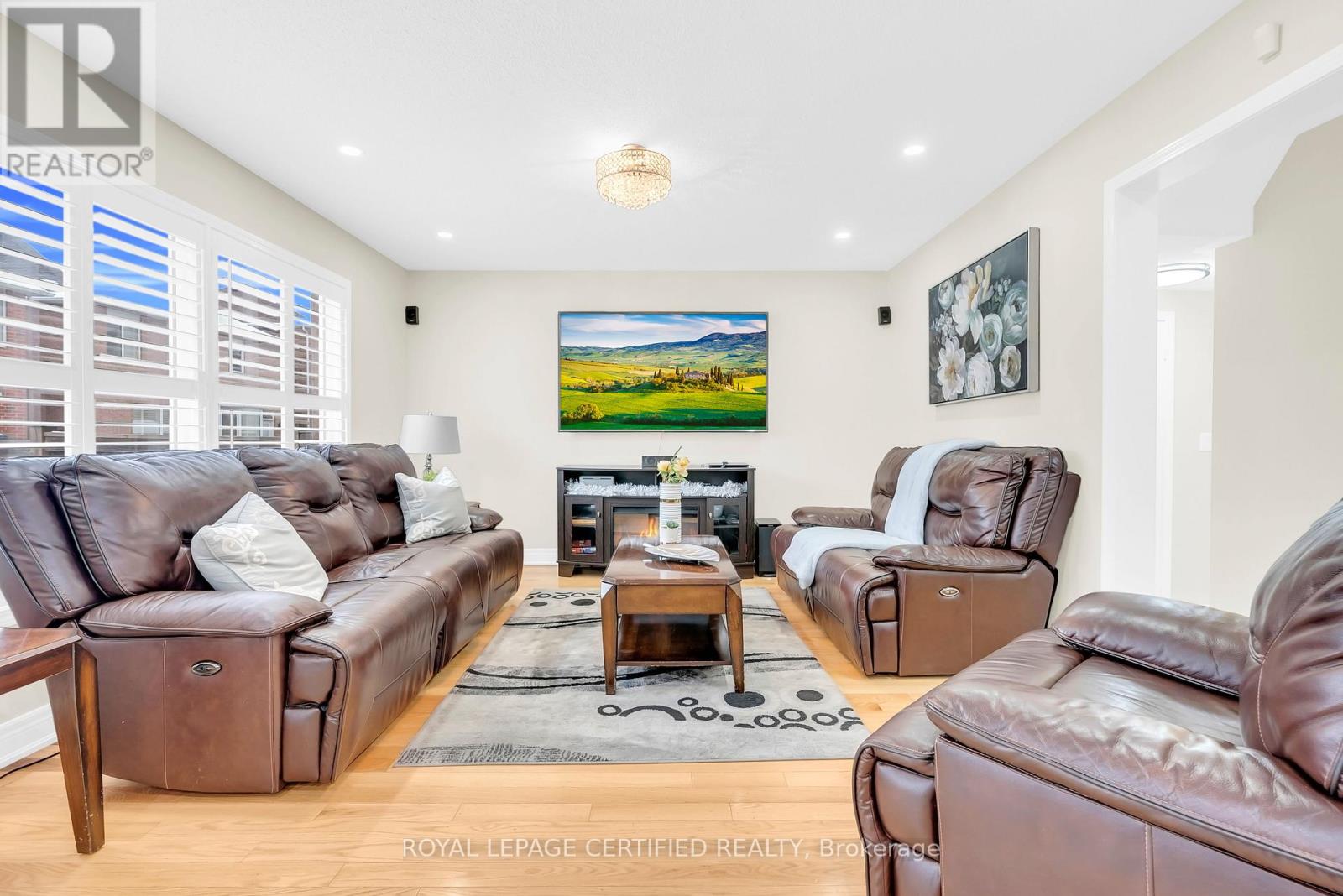 11 Ponymeadow Way, Brampton, Ontario  L6X 0M2 - Photo 8 - W12806638