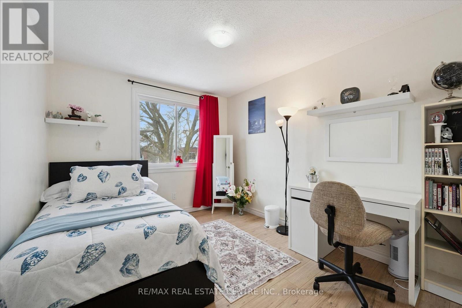 9 - 120 Country Club Drive, Guelph, Ontario  N1E 3K7 - Photo 26 - X12796858