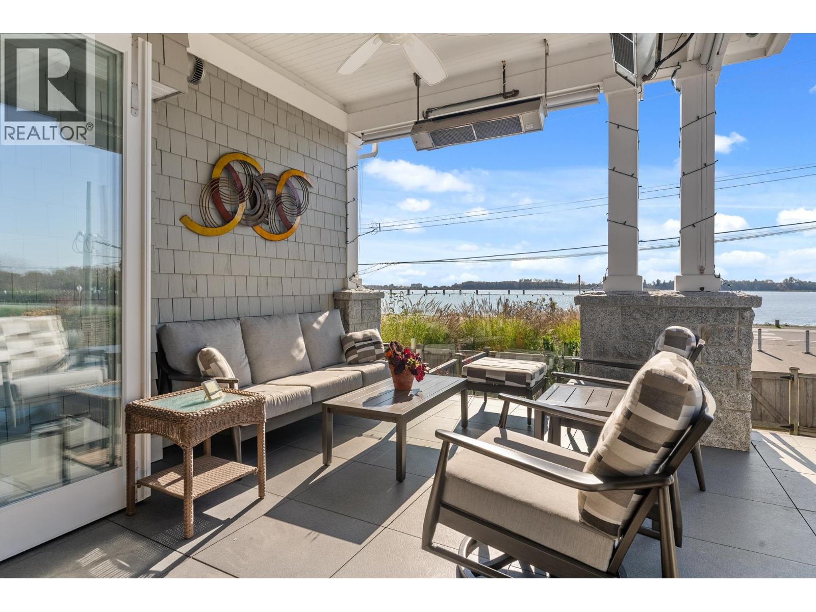 Listing Picture 6 of 38 : 6461 DYKE ROAD, Richmond / 烈治文 - 魯藝地產 Yvonne Lu Group - MLS Medallion Club Member