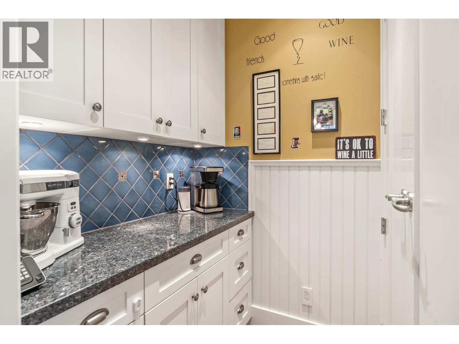 Listing Picture 14 of 38 : 6461 DYKE ROAD, Richmond / 烈治文 - 魯藝地產 Yvonne Lu Group - MLS Medallion Club Member