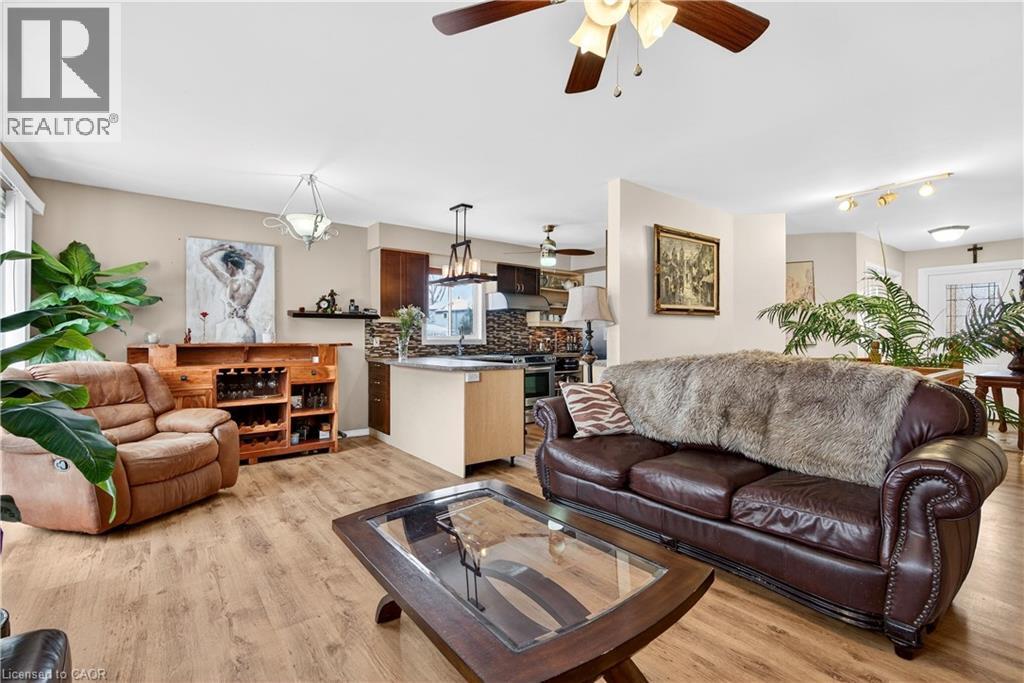 2 Evergreen Court, Brantford, Ontario  N3T 6J5 - Photo 11 - 40807107