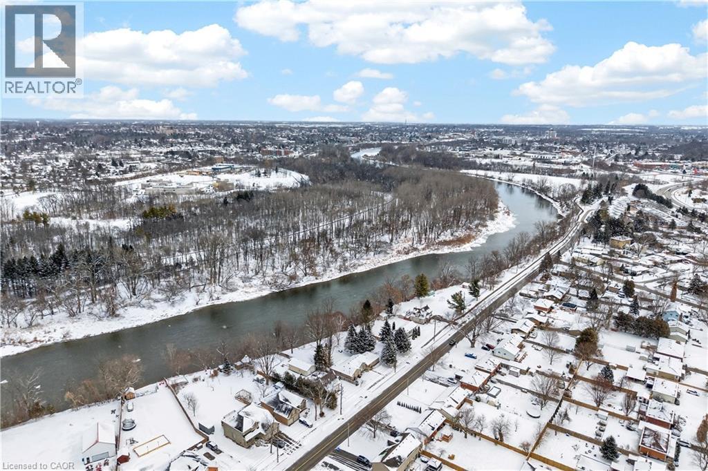 2 Evergreen Court, Brantford, Ontario  N3T 6J5 - Photo 44 - 40807107