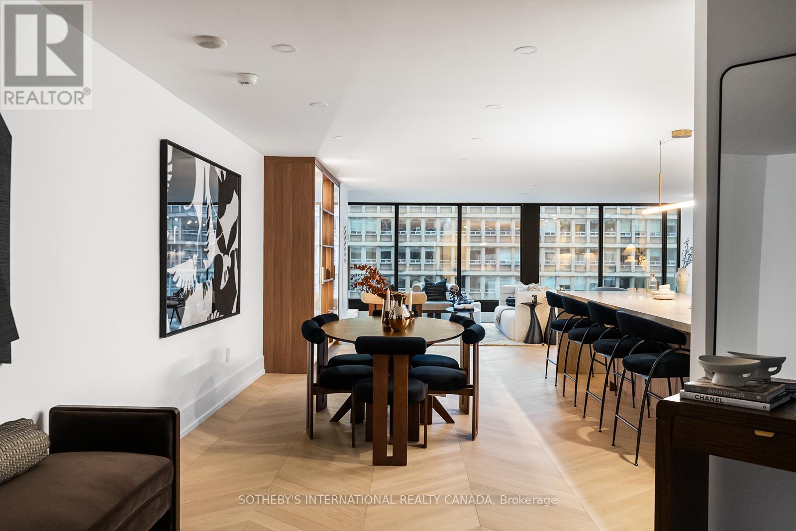 1009 - 110 Bloor Street W, Toronto, Ontario M5S 2W7 - Photo 3 - C12824790