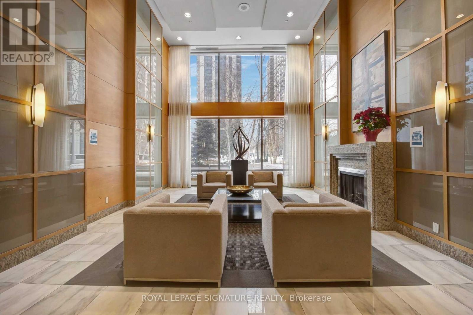 1702 - 4968 Yonge Street, Toronto, Ontario  M2N 7G9 - Photo 2 - C12824804