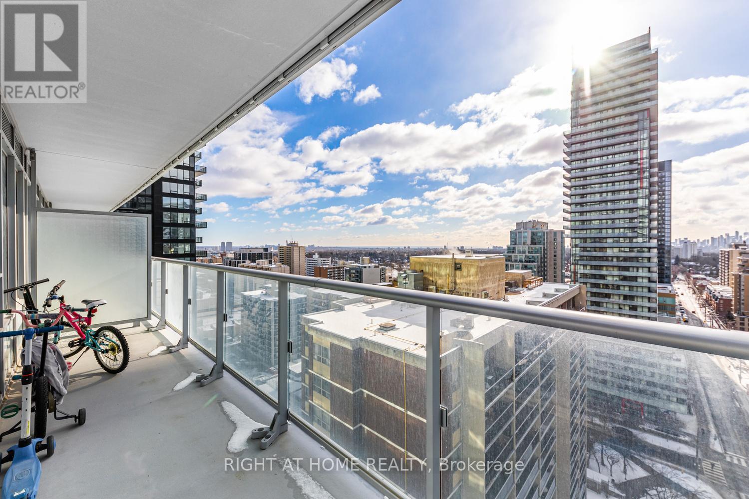 1910 - 195 Redpath Avenue, Toronto, Ontario  M4P 2K6 - Photo 24 - C12824826