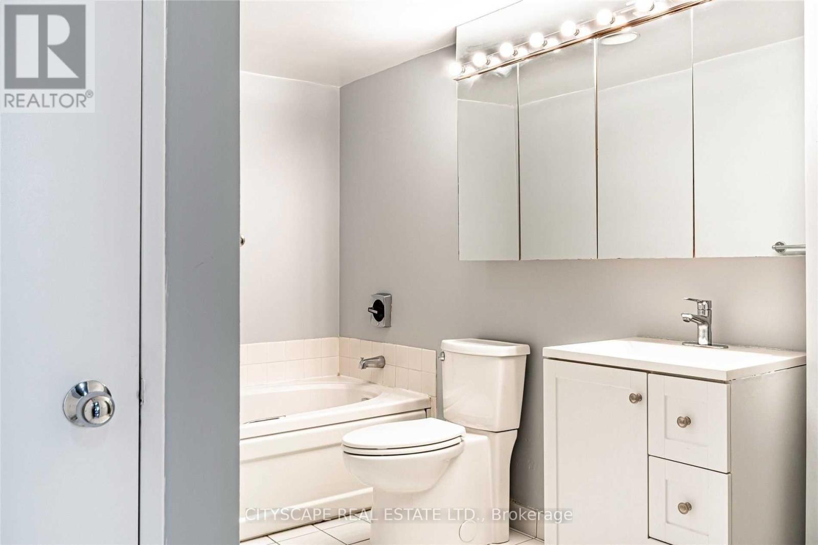 1101 - 1055 Bay Street, Toronto, Ontario  M5S 3A3 - Photo 13 - C12824828