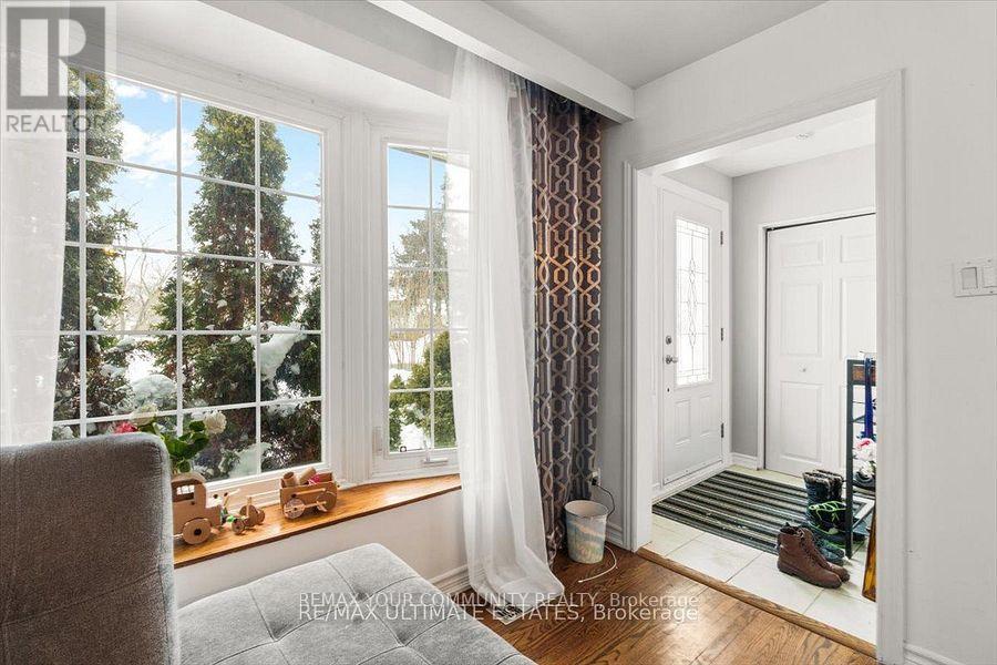 16 Cresthaven Drive, Toronto, Ontario  M2H 1L7 - Photo 5 - C12824854