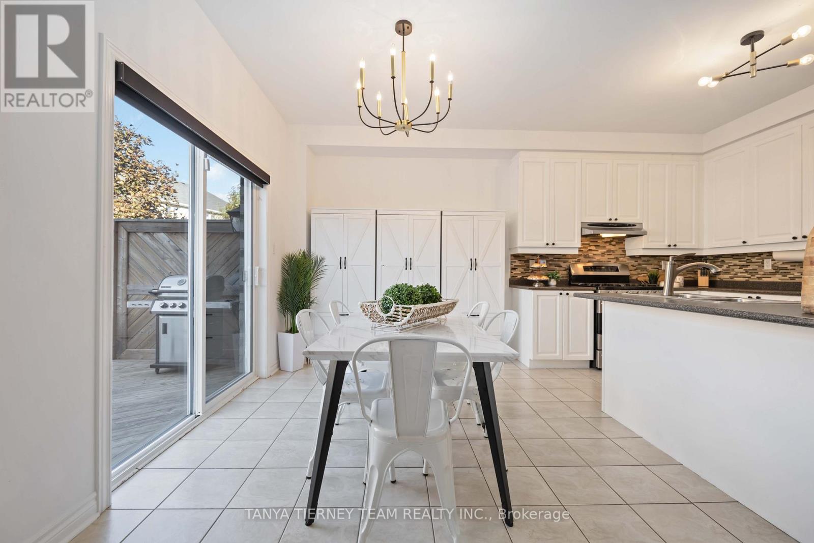 19 Ellerby Court, Whitby, Ontario  L1R 0K5 - Photo 19 - E12824758