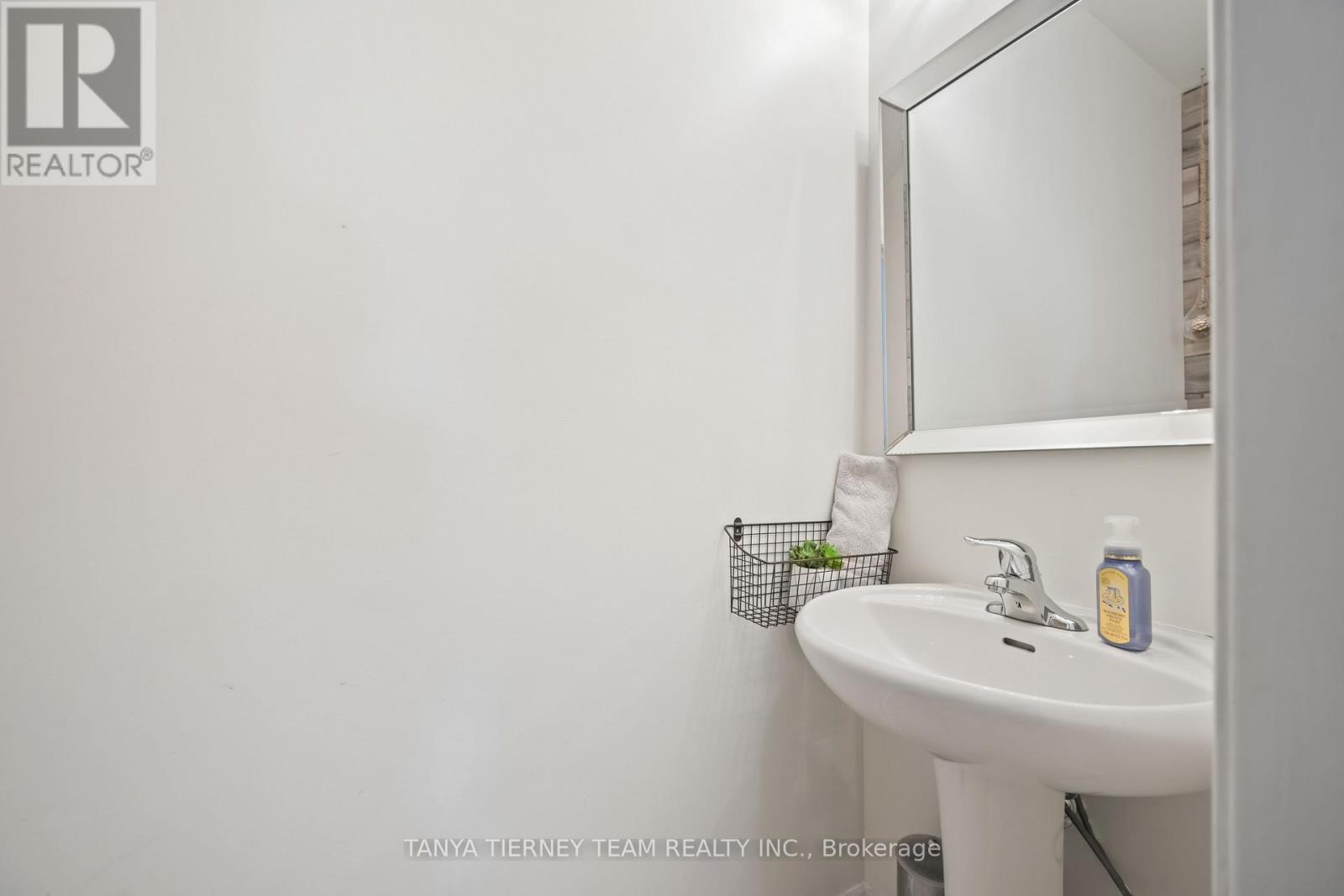 19 Ellerby Court, Whitby, Ontario  L1R 0K5 - Photo 20 - E12824758