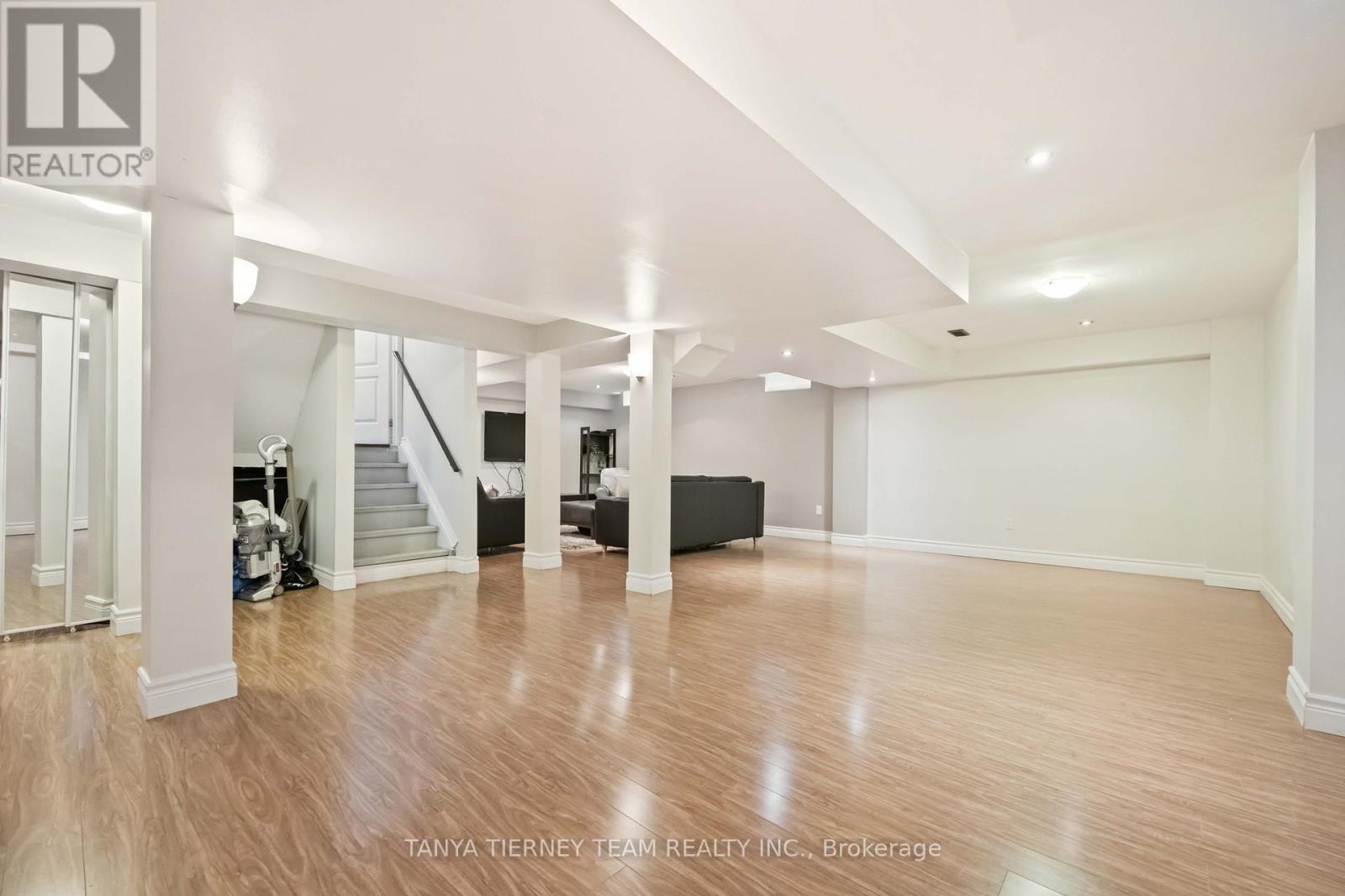 19 Ellerby Court, Whitby, Ontario  L1R 0K5 - Photo 38 - E12824758