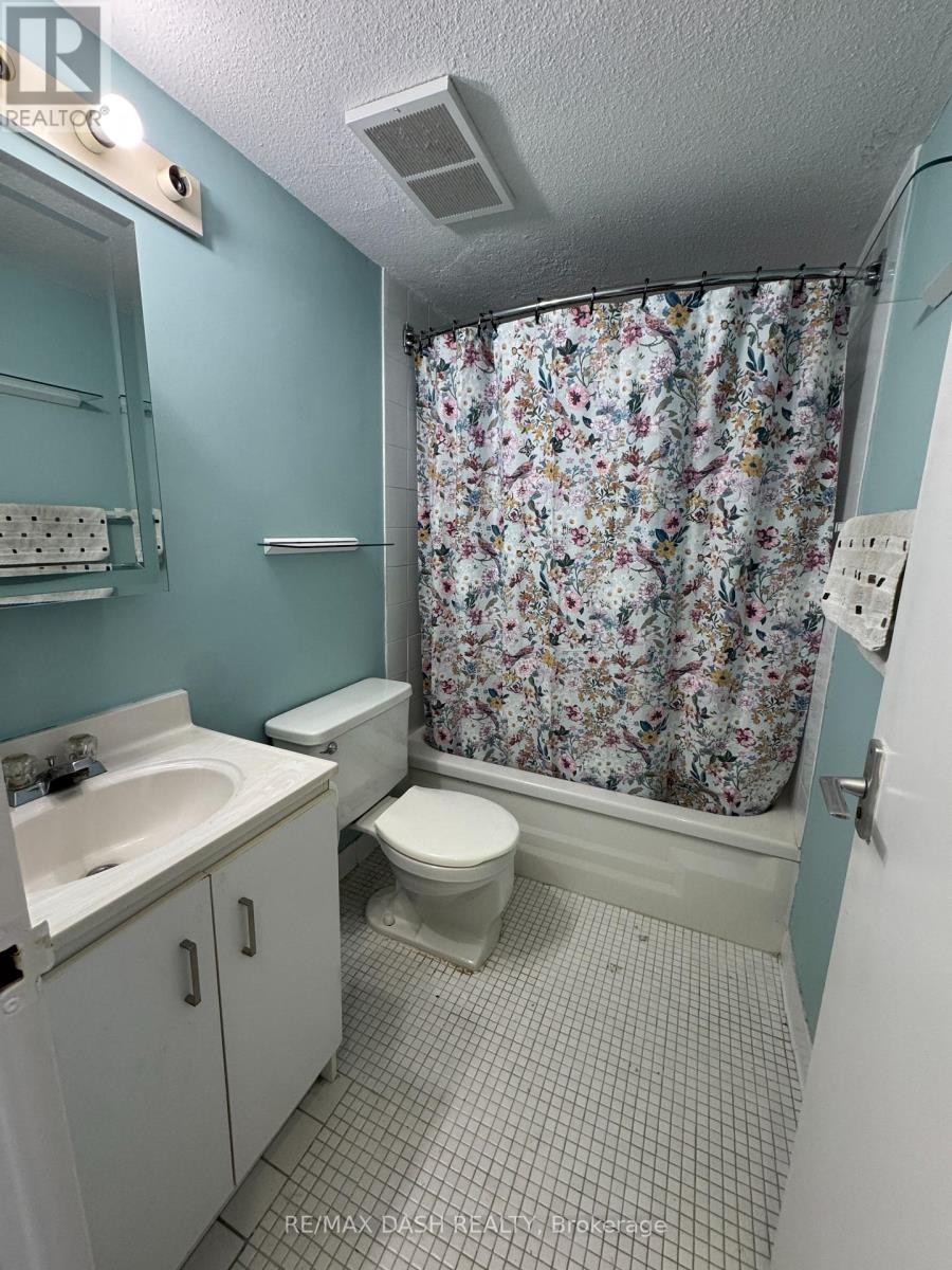 2218 - 1 Massey Square, Toronto, Ontario  M4C 5L4 - Photo 11 - E12824774