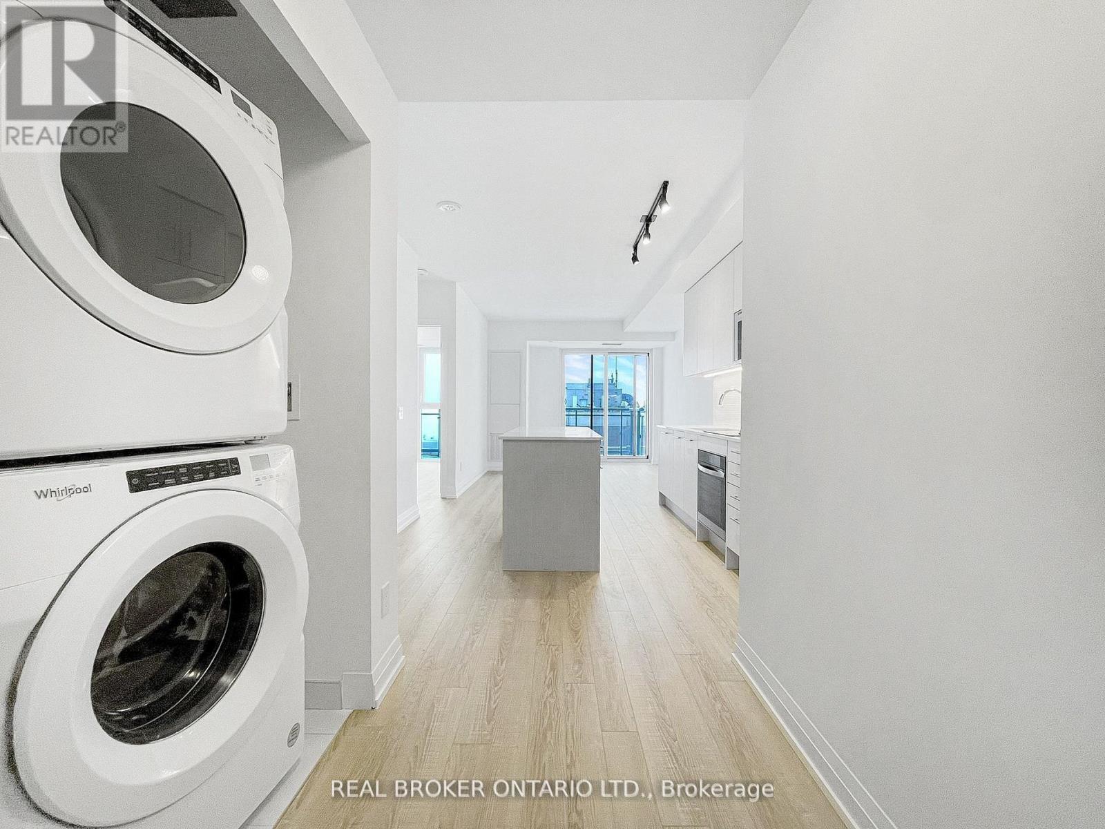 2705 - 286 Main Street, Toronto, Ontario  M4C 0B3 - Photo 12 - E12824786