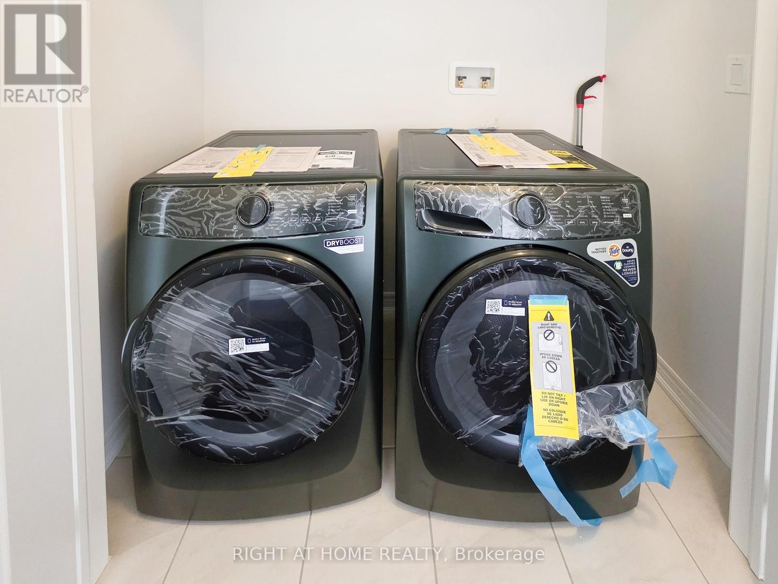 1256 Elizabeth Mackenzie Drive, Pickering, Ontario  L1V 2P8 - Photo 27 - E12824818