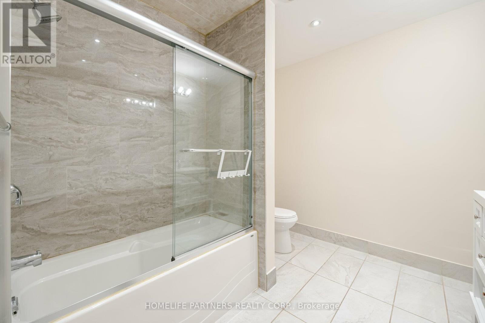 7930 Kipling Avenue, Vaughan, Ontario  L4L 1Z5 - Photo 47 - N12824764