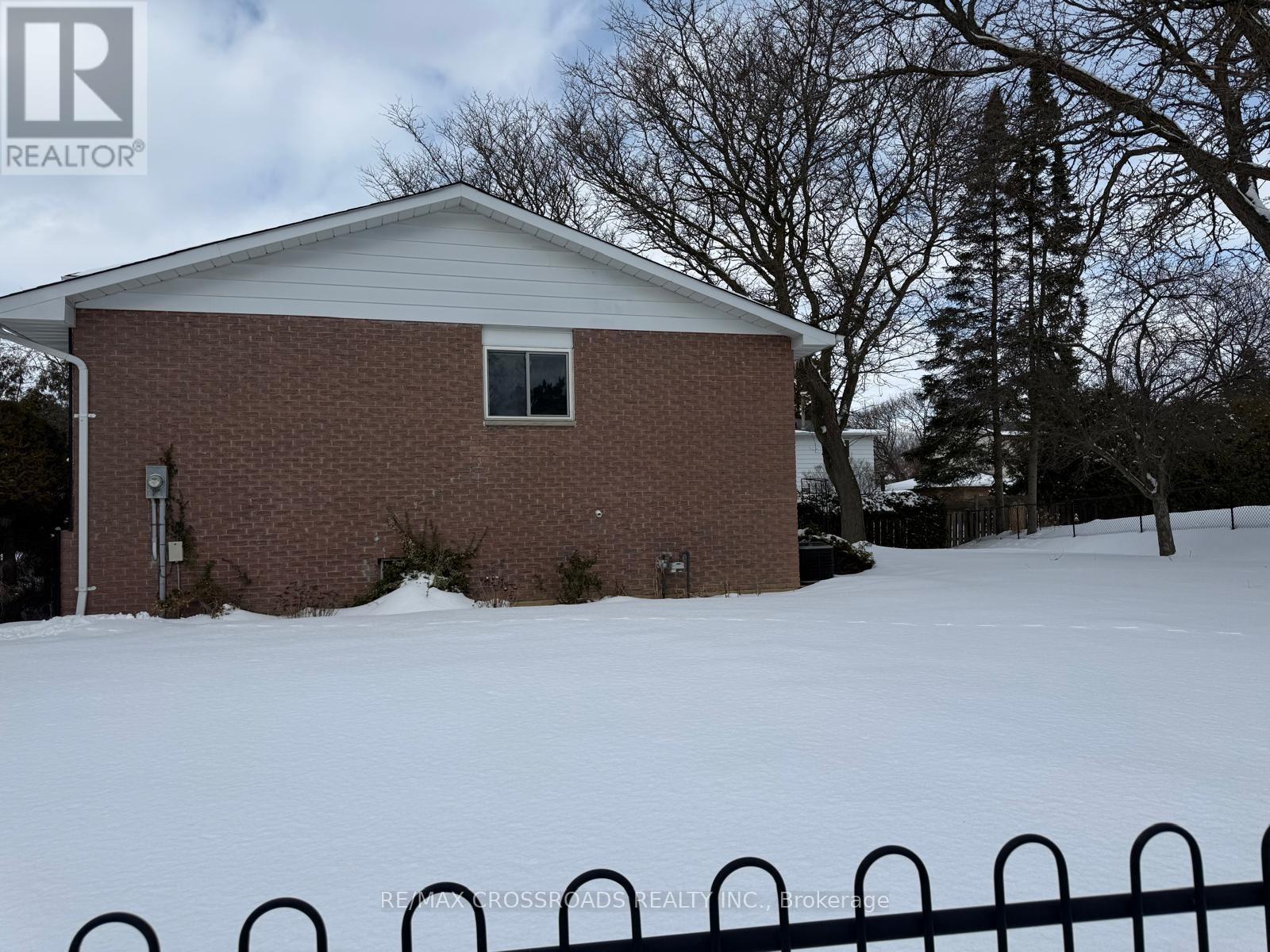 57 Sir Constantine Drive, Markham, Ontario  L3P 2X4 - Photo 2 - N12824788